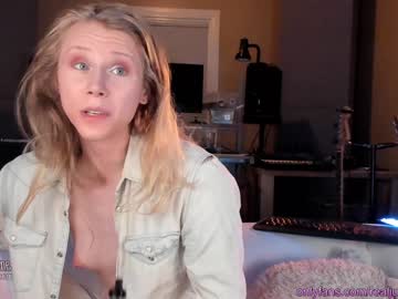 webcam tranny realjuliajane live cam image #6059049