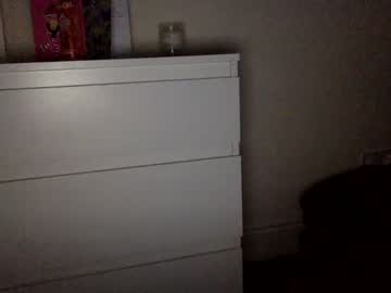 webcam girl 2005freshly18 live cam image #6837083