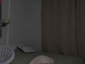 webcam girl _guesswhat_ live cam image #1426869