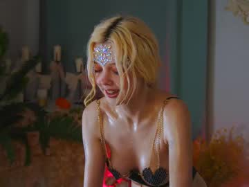 webcam girl little_anitta live cam image #12602533