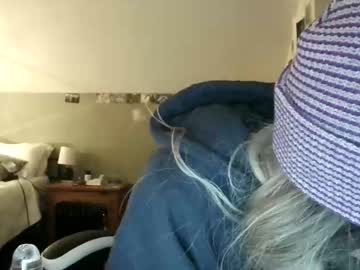 webcam girl pixelatedprincess live cam image #4131675