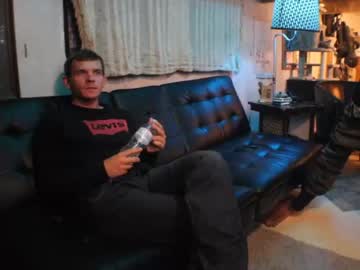 webcam man hollandhousestudios live cam image #1929381