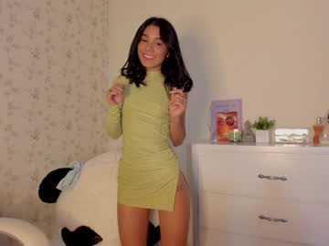 webcam girl veroniqe_lounge live cam image #1622443