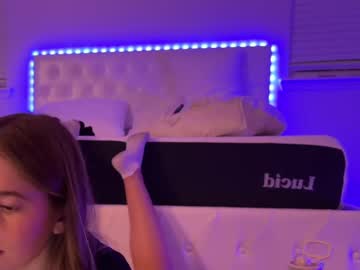 webcam girl amberdmariee live cam image #11363683
