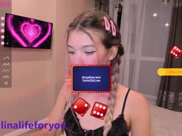webcam girl loly_rain live cam image #3104984
