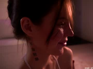 webcam girl shiningstarrr live cam image #12156897