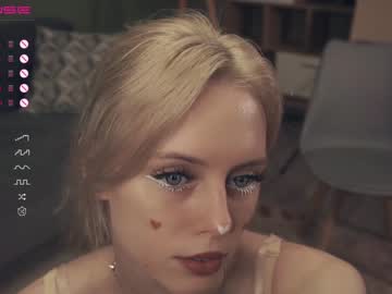 webcam girl audreycarvin live cam image #8934600