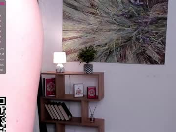 webcam girl a_whole_eternity live cam image #8512302