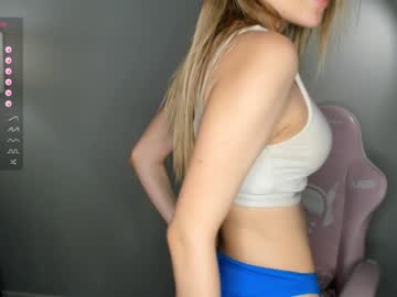 webcam girl harriethudson live cam image #7757786
