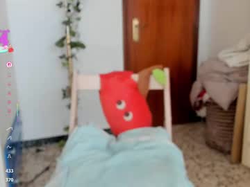 webcam girl naomigarcia live cam image #12123032