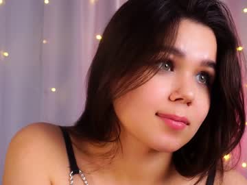 webcam girl helenmoors live cam image #7671061