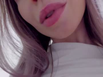 webcam girl aminaswan_ live cam image #4295914