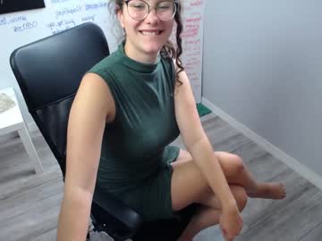 webcam girl yourcrazyneightbor live cam image #3551921