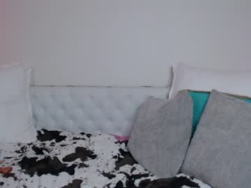 webcam girl holihurricane live cam image #303237