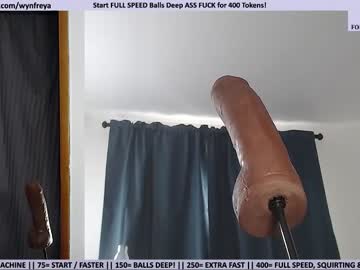 webcam girl wynfreya live cam image #6130244