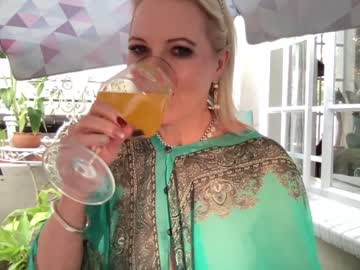 webcam girl gl1tter_barbie live cam image #2010831
