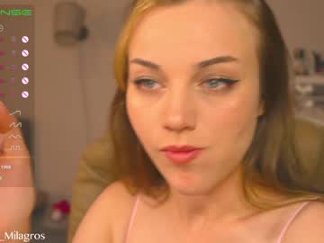 webcam girl mia_milagros live cam image #6381366