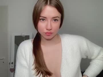 webcam girl strawberryjamx live cam image #1513968
