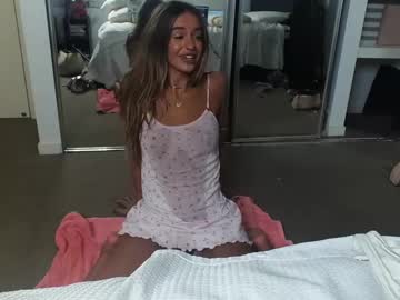 webcam girl peachy_paige live cam image #11010713