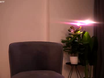 webcam girl shiningstarrr live cam image #12573727