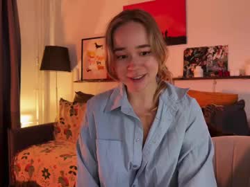 webcam girl kristyspiritedaway live cam image #12383664