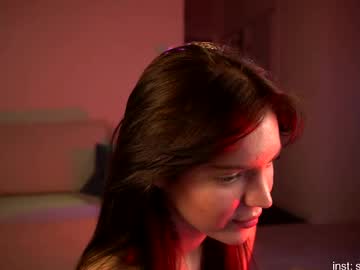 webcam girl shiningstarrr live cam image #12073893