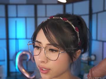 webcam girl gigi_ulala live cam image #8685094