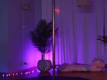 webcam girl kittycaitlin live cam image #8429008