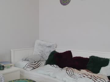 webcam girl emerald_kittycat live cam image #9736322