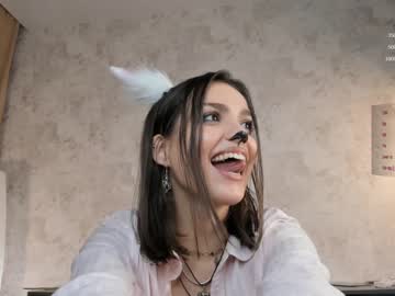 webcam couple emiliacourtney live cam image #7528902