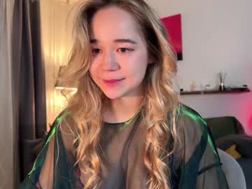 webcam girl kristyspiritedaway live cam image #11213667