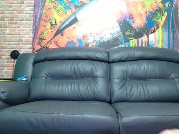 webcam couple kira__edward live cam image #2342437