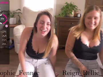 webcam girl sophie_fennec live cam image #6178280