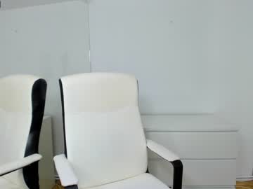 webcam girl ingridblondy94 live cam image #2946344