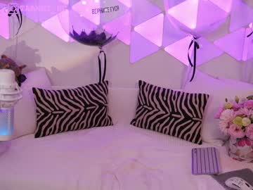 webcam girl taanni_bc live cam image #6946035