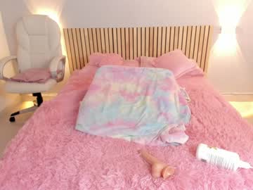 webcam girl little_effy18 live cam image #5798218