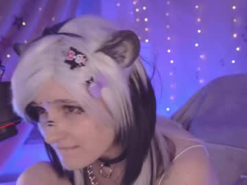 webcam girl vronnier live cam image #12247859