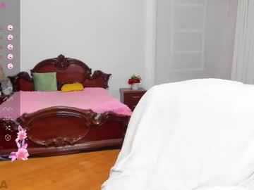 webcam girl alice__foxxx_ live cam image #10644042