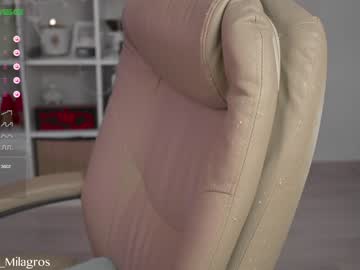 webcam girl mia_milagros live cam image #6495341