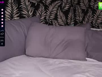 webcam girl fallen_angel_18 live cam image #2279641