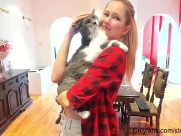 webcam girl stella_and_stephan live cam image #2028820