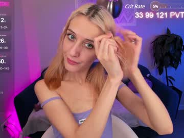 webcam girl dreamy_kira live cam image #10402192