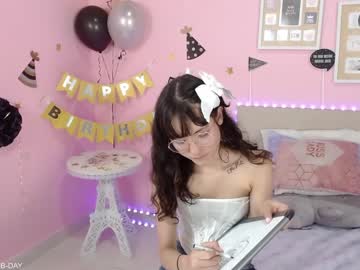 webcam girl little_effy18 live cam image #1965290