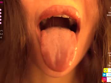 webcam girl kronniekray live cam image #4501068