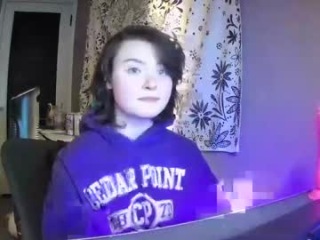 webcam girl bugbi live cam image #1279792