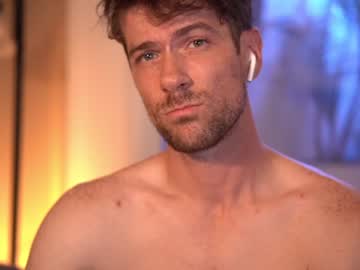 webcam man charlieonline live cam image #43759