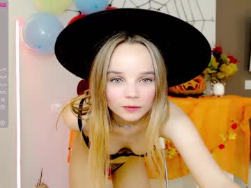webcam girl gorgeous_bunny live cam image #4046717