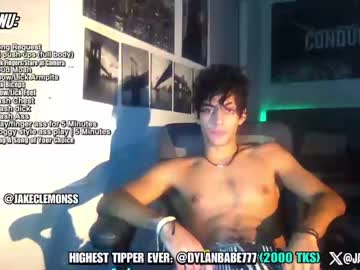 webcam man jakeclemons live cam image #7847519