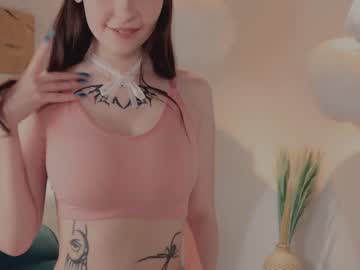 webcam girl ella_knockers_xl live cam image #2182304
