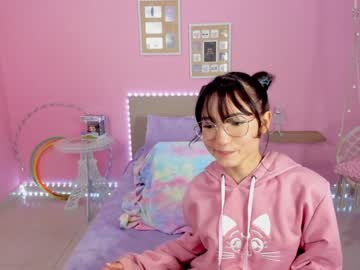 webcam girl little_effy18 live cam image #3488075